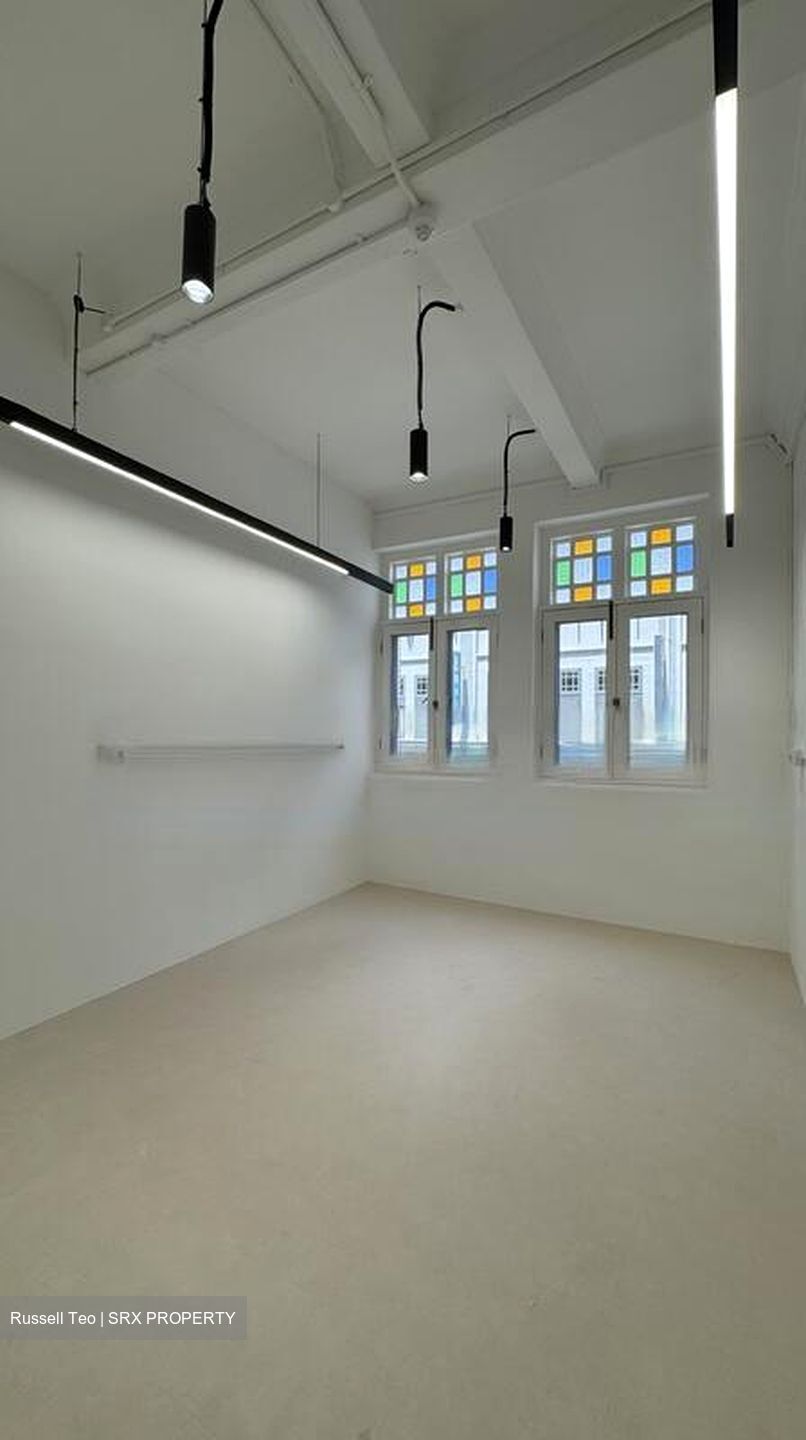 Liang Seah Place (D7), Office #462642001